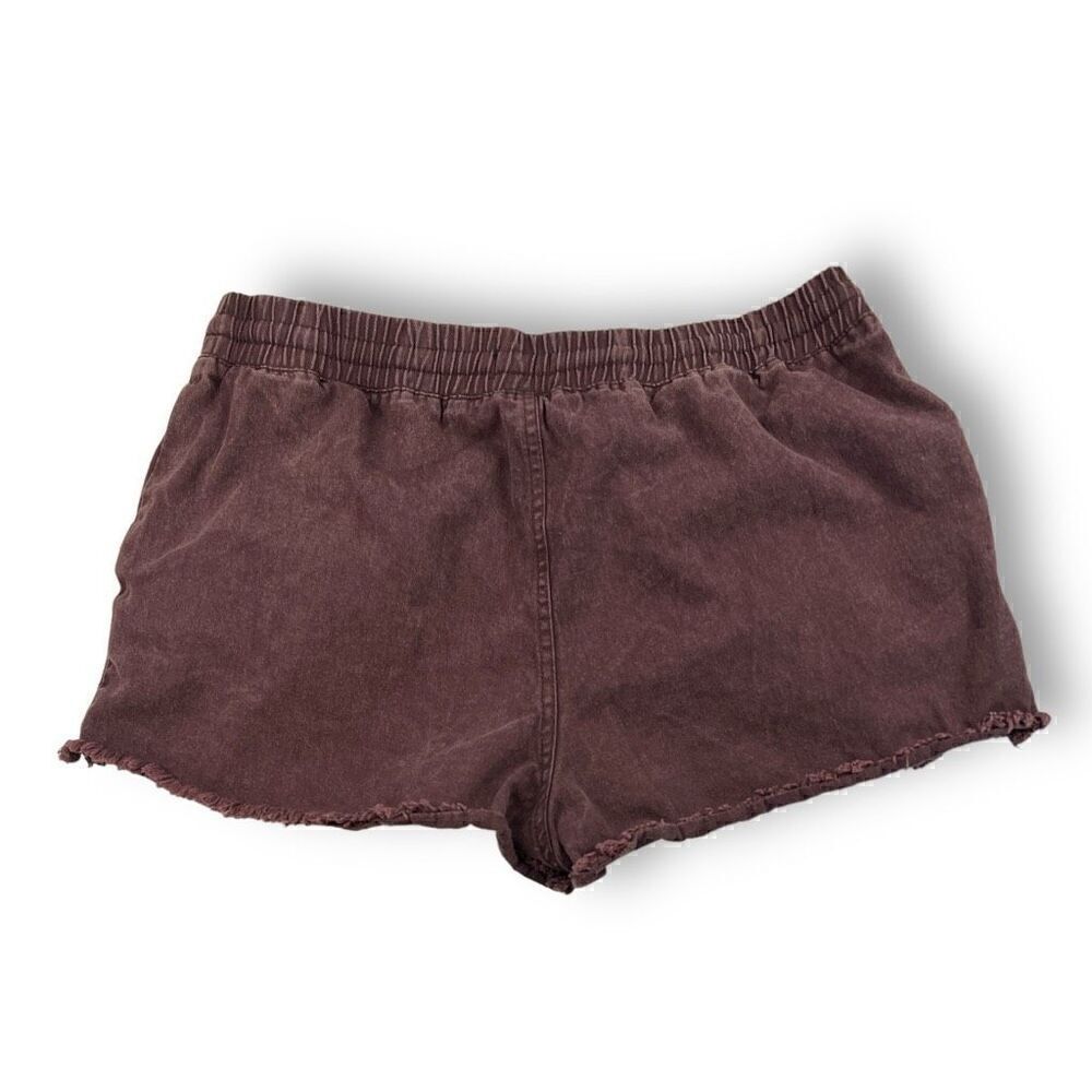 Volcom Shorts Size Medium - Picture 5 of 7